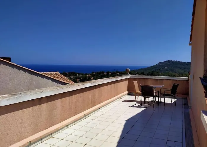 Superbe Duplex Cap Esterel Vue Lägenhet